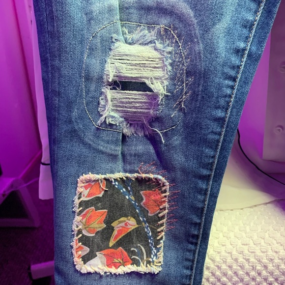 Jeans - Picture 3 of 7